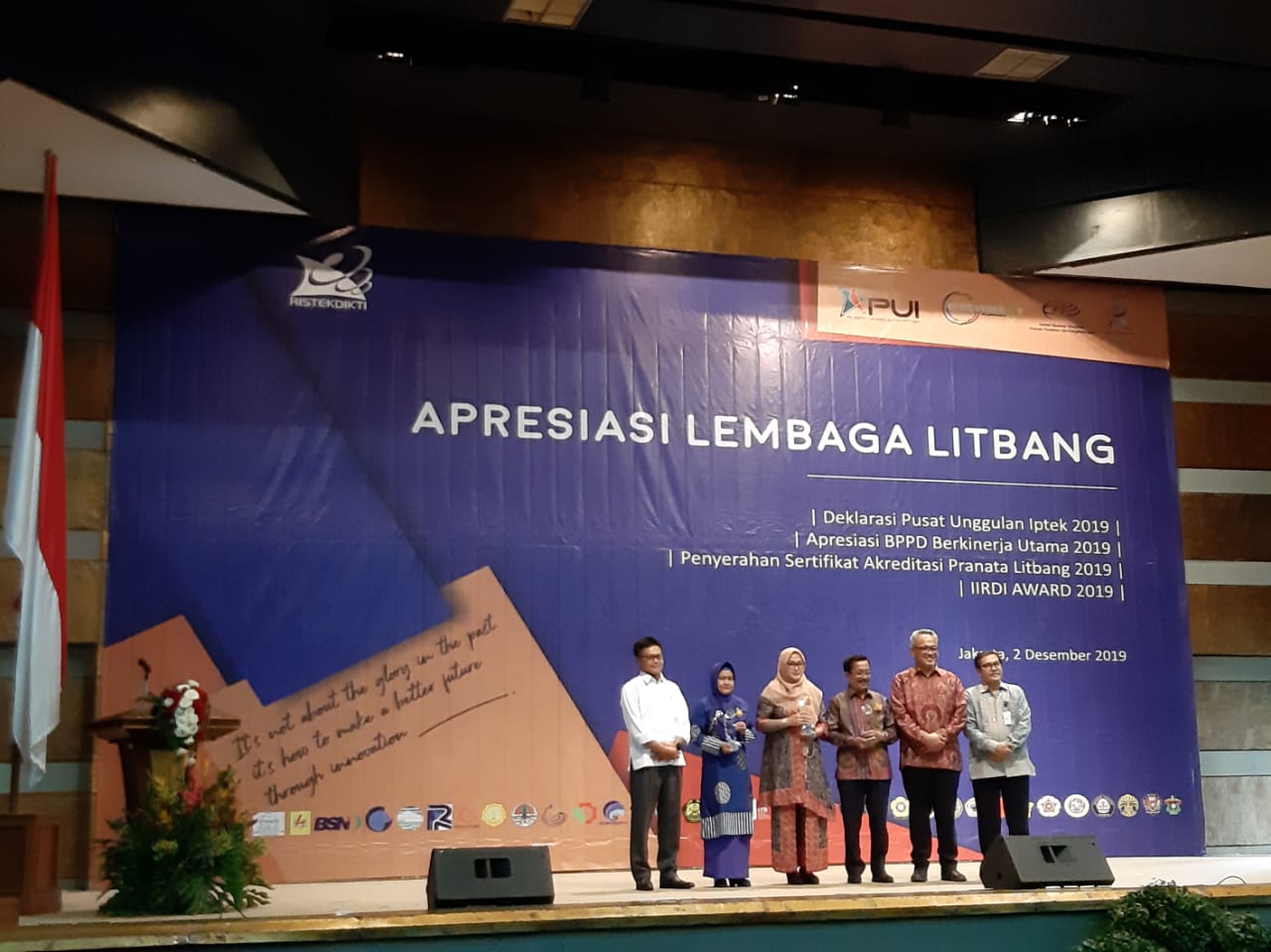 Pemkab Lambar Terima Apresiasi Berkinerja Utama dari Kemenristekdikti