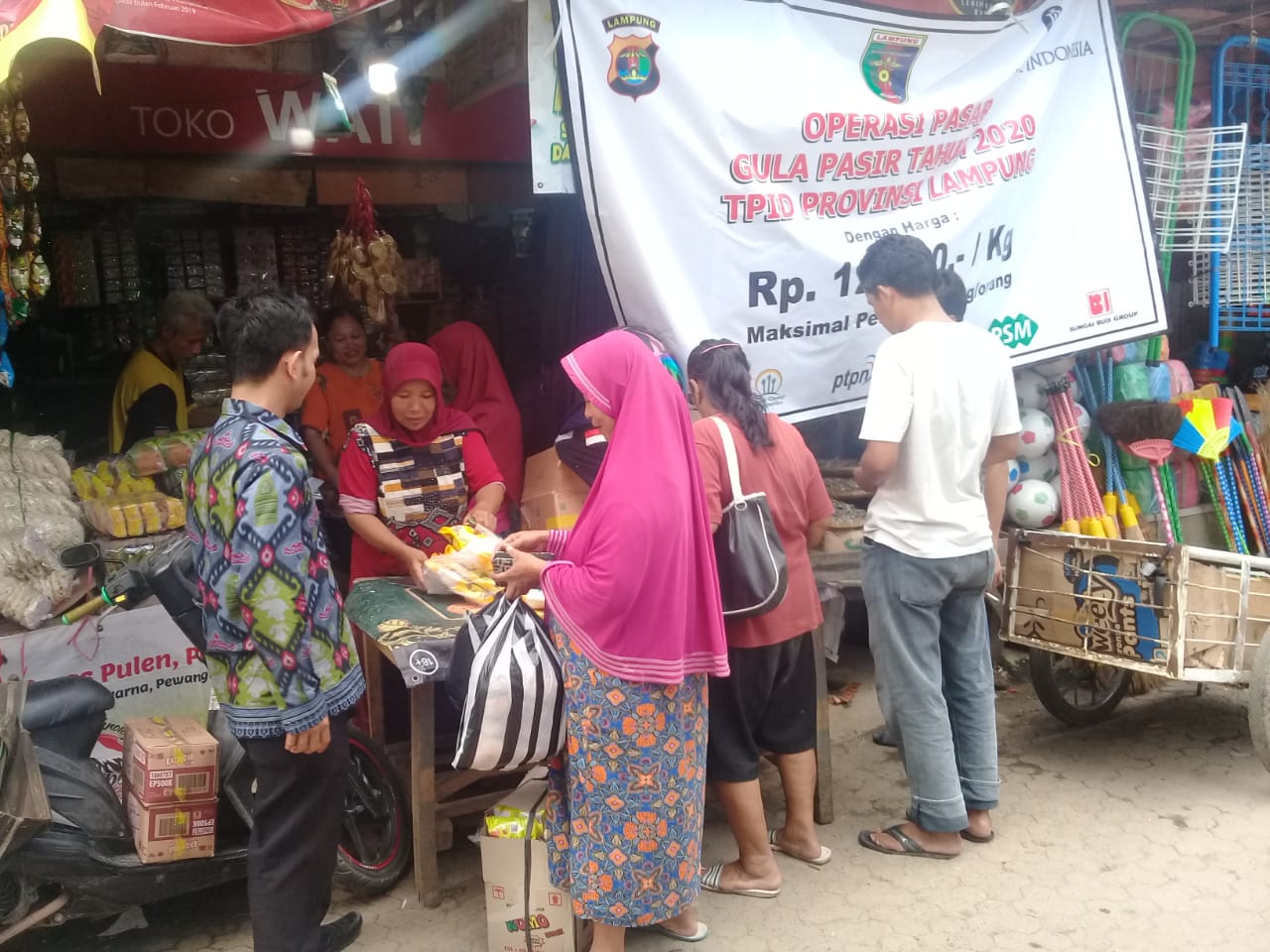 Pemkot Bandar Lampung Gelar Operasi Pasar Gula Pasir, Rp 12.500 Per Kilogram
