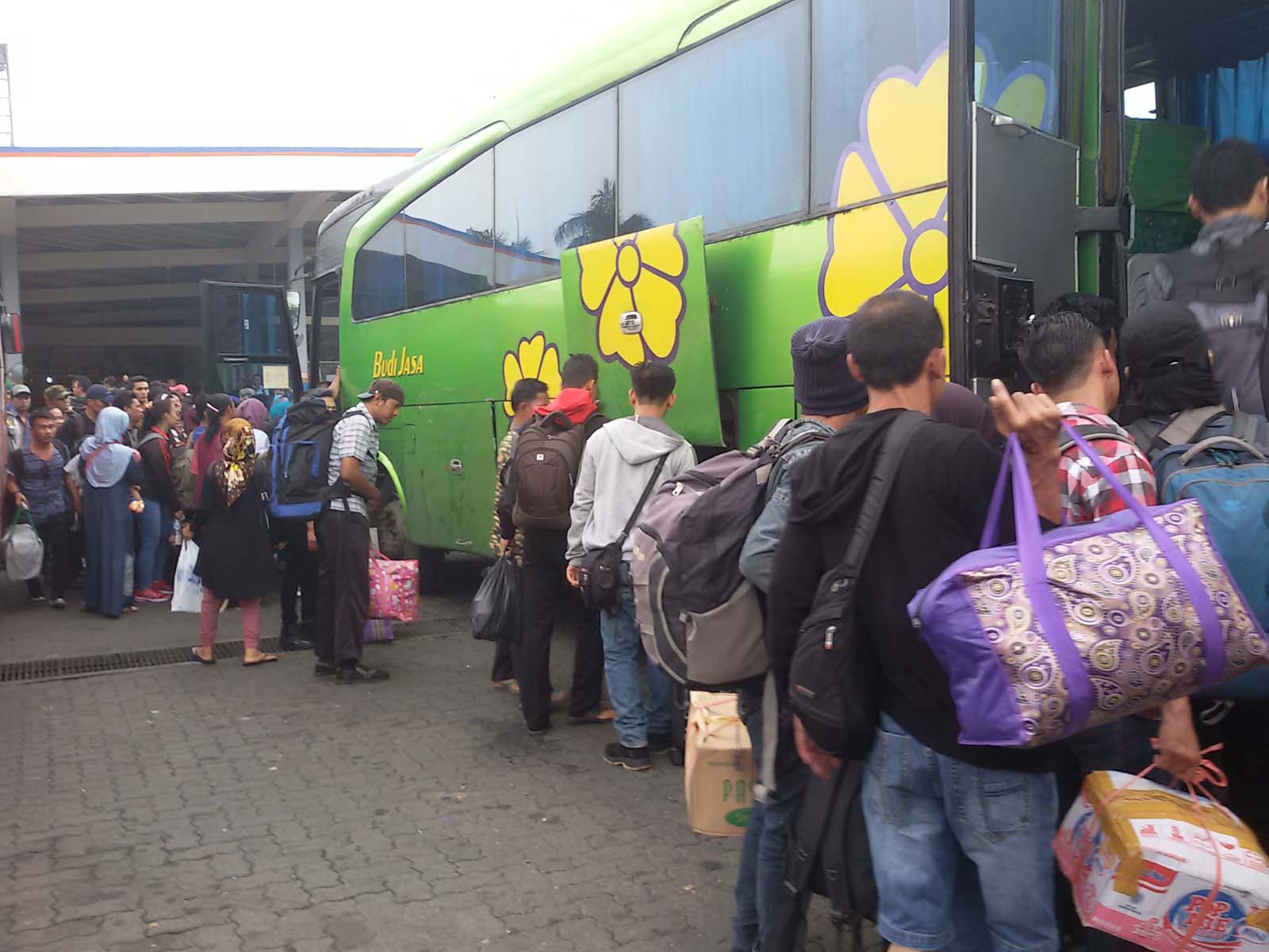 Dekati Lebaran Tiket Bus Lampung-Bandung Tembus Rp 350 Ribu