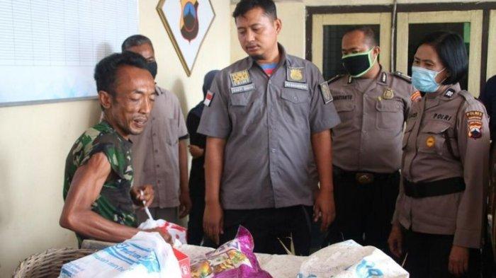 Gara-gara Banyak Desa 'Lockdown' Pemulung di Jawa Tengah Terpaksa Curi Padi di Sawah
