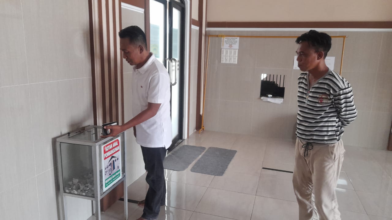 pencurian-kotak-amal-musala-di-bandar-lampung-2.jpg