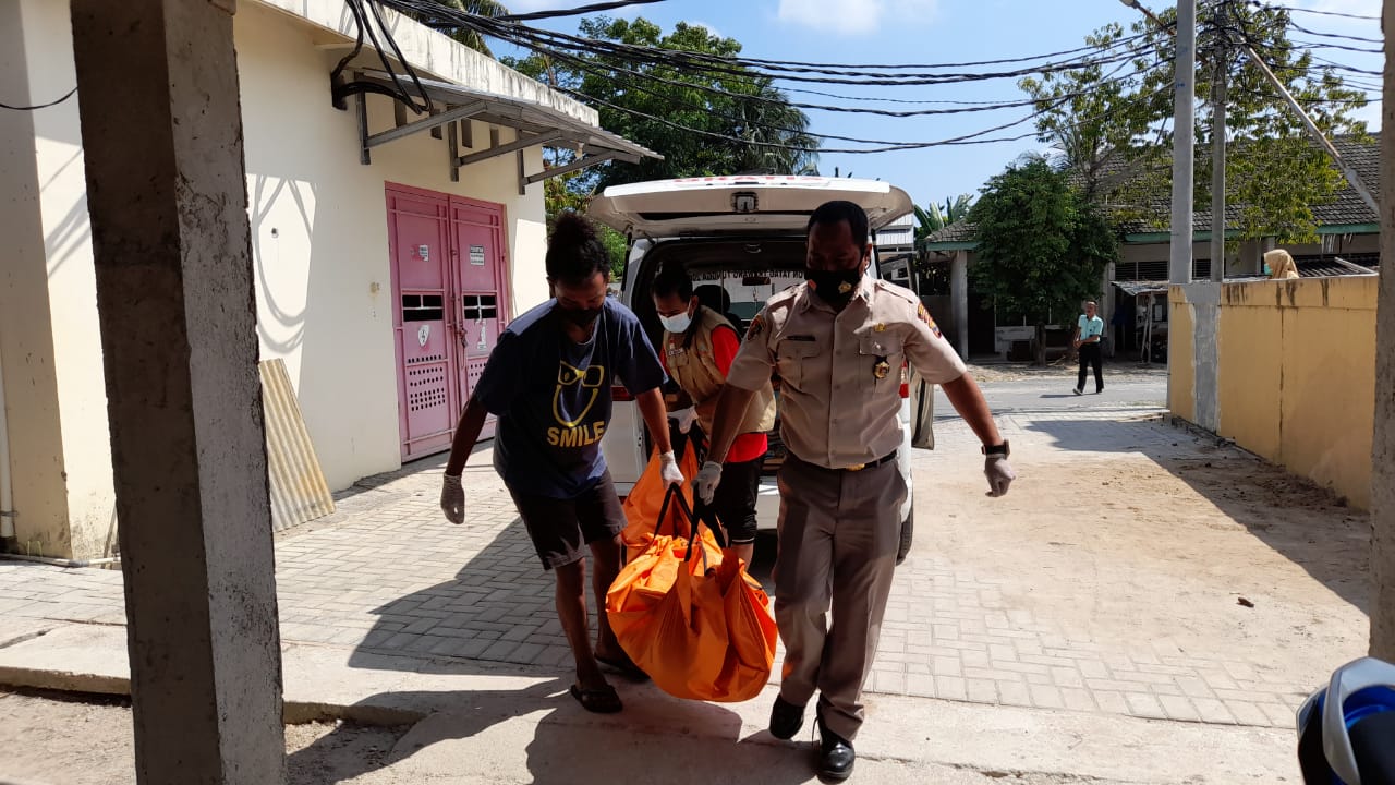 BREAKING NEWS Warga Kalianda Digegerkan Penemuan Mayat di Dalam Sumur dengan Bau Menyengat