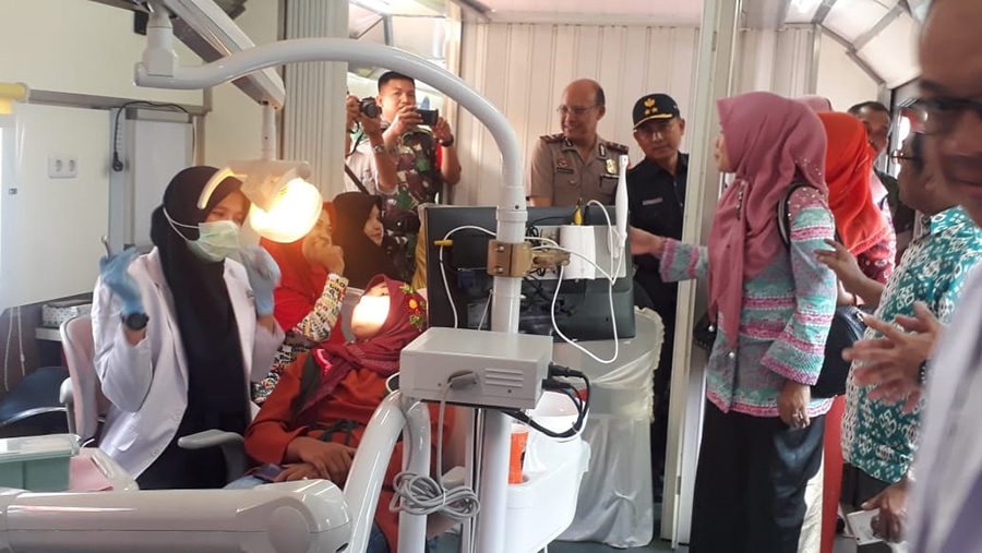 Pengobatan Gratis PT KAI Divre IV Tanjung Karang di Stasiun Blambangan Pagar