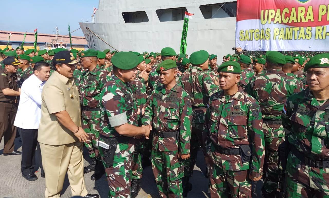 Kasdam II/Sriwijaya Sambut Kepulangan Satgas Yonif 143/TWEJ Ops Pamtas Darat Sektor Selatan RI-PNG