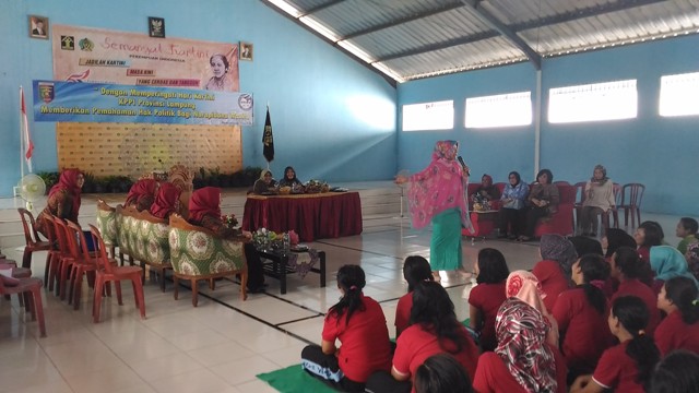 peringatan-hari-kartini-di-lapas-wanita-kelas-iia-way-huwi_20170429_205132.jpg