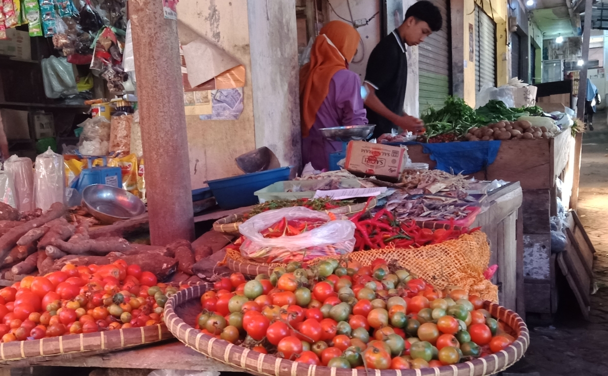 permintaan-tinggi-harga-cabai-dan-bawang-di-tanggamus-naik-sehari-jelang-idul-adha-2020.jpg