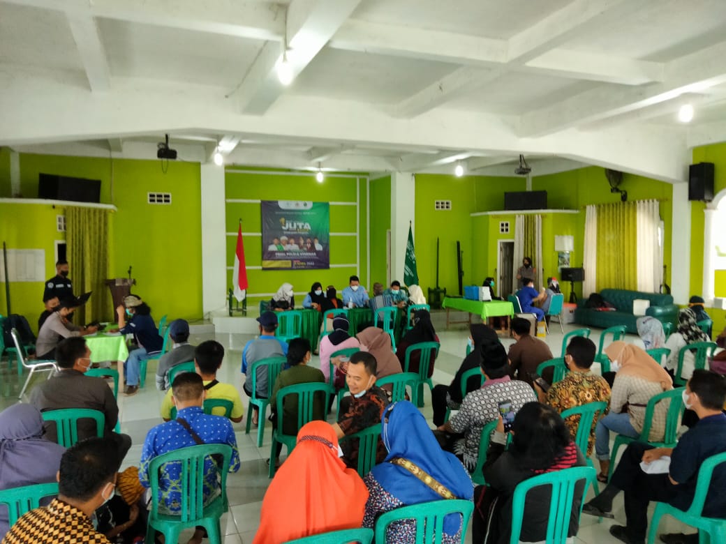 Jelang Mudik Lebaran, Polri PCNU Pringsewu Gelar Vaksinasi