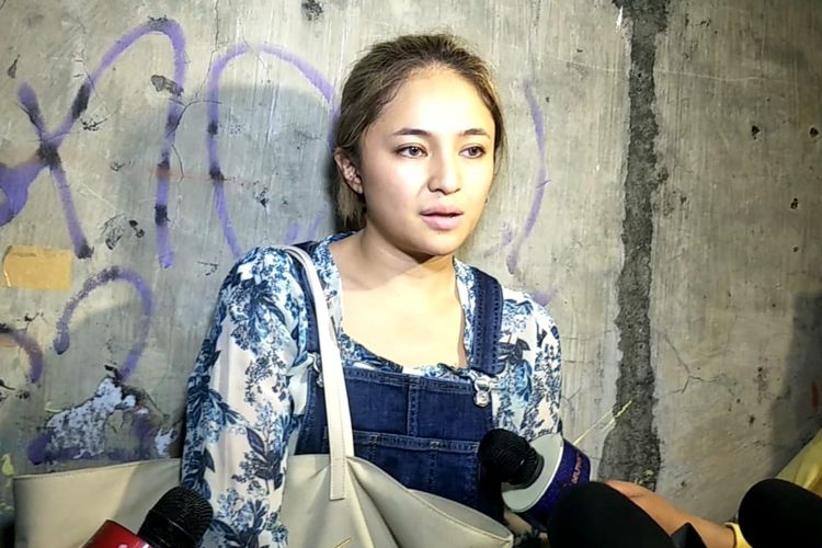 Sudah Berusia 7 Tahun, Lihat Penampakan Anak Marshanda, Mirip Siapa Ya?