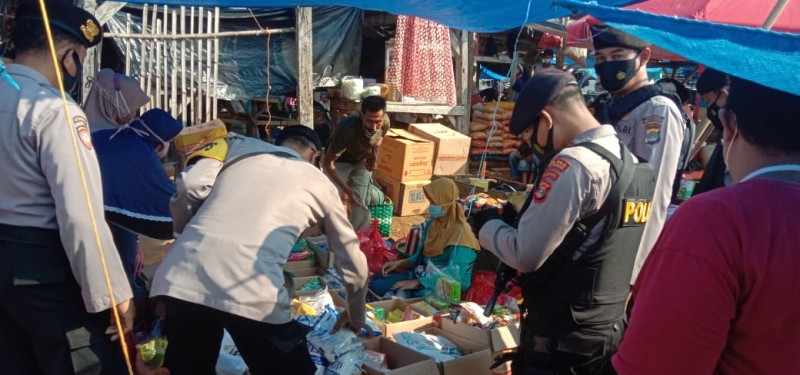 polres-way-kanan-gelar-operasi-yustisi-dan-cek-harga-sembako-di-pasar.jpg