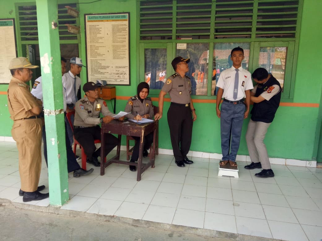 Polres Way Kanan Jaring Animo Penerimaan Polri 2020 di SMAN 1 Way Tuba