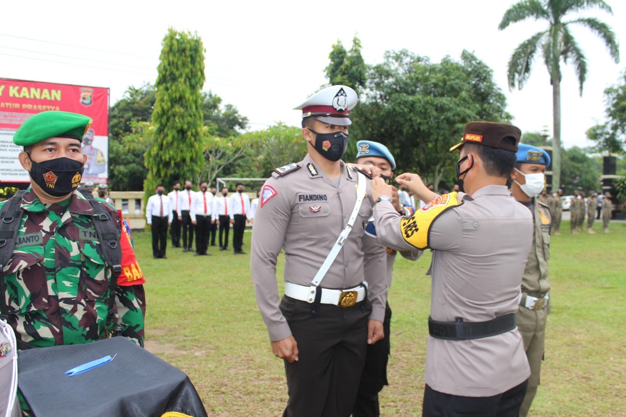 polres-way-kanan-lampung-gelar-apel-operasi-zebra-krakatau-2021-jelang-nataru.jpg