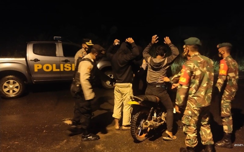 polri-tni-di-way-kanan-lakukan-patroli-kryd-antisipasi-tindak-kejahatan-jalanan.jpg