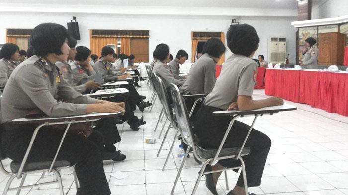 Oknum Polwan di Lampung Nyamar Sambil Isap Sabu, Aksinya Terekam Video hingga Langsung Dicopot