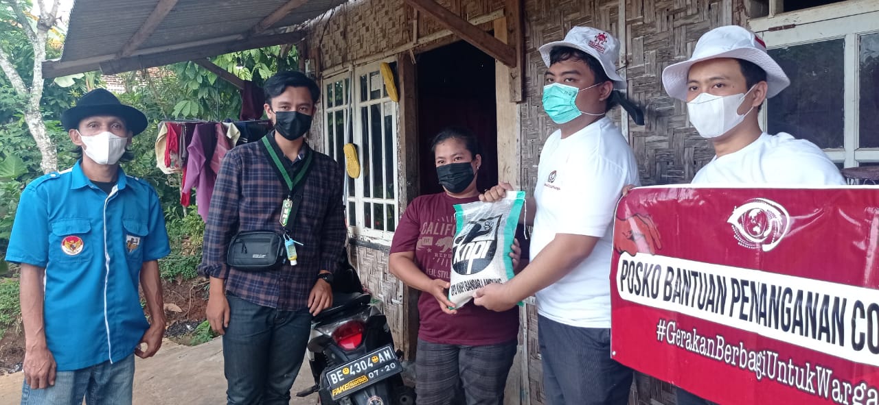 PPKM Darurat Tak Surutkan Semangat DPD KNPI Bandar Lampung Melakukan Giat Berbagi