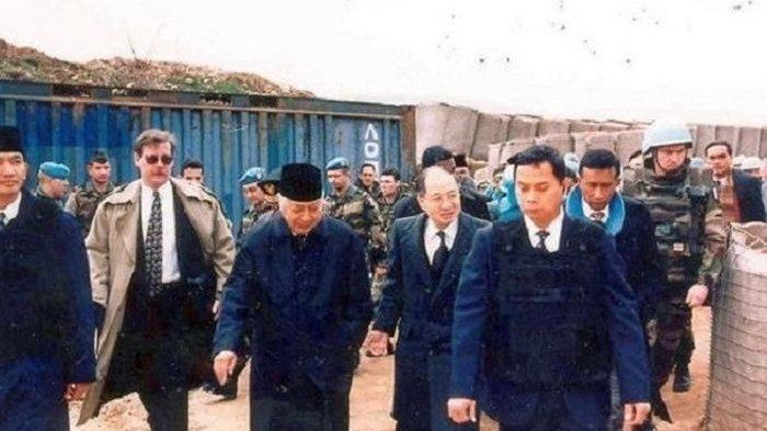 presiden-soeharto-mengunjungi-bosnis-pada-1995.jpg
