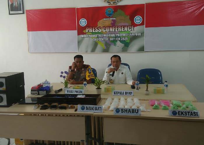press-conference-bnnp-lampung_20180508_103957.jpg