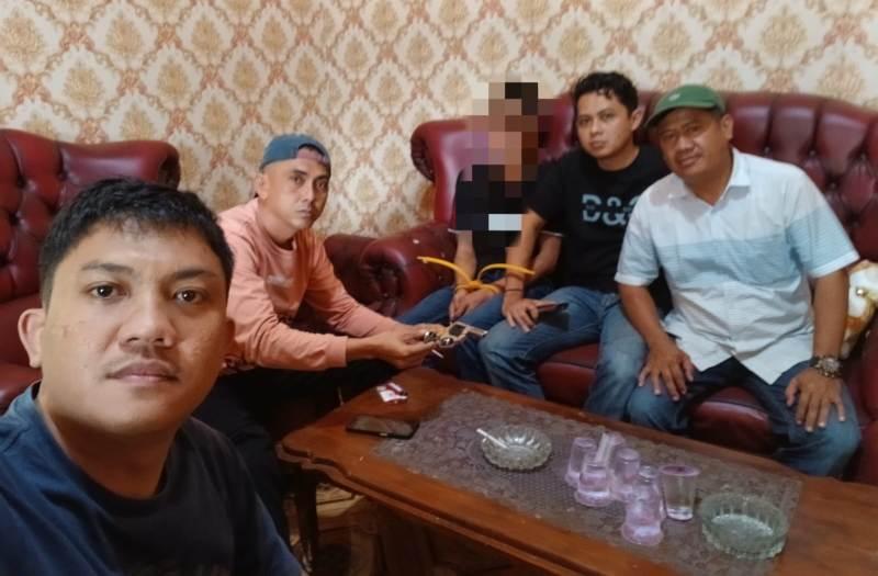 Usai Tembak Temannya Pria di Lampung Timur Datangi Kantor Polisi - Tribunlampung.co.id