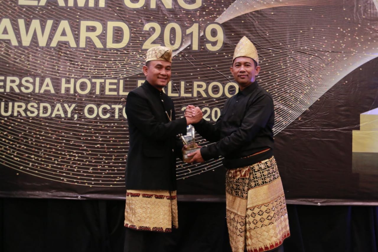 PT KAI Divre IV Tanjung Karang Raih Penghargaan KG Award 2019
