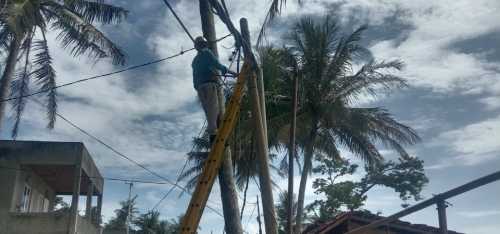 PLN Siapkan Listrik Andal, Sukseskan Ajang Kejuaraan Liga Selancar Dunia Krui Pro 2023