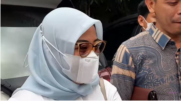 Sudah Tak Lagi Saling Berkomunikasi, Puput Mengaku Ingin Cepat Bercerai dengan Doddy Sudrajat