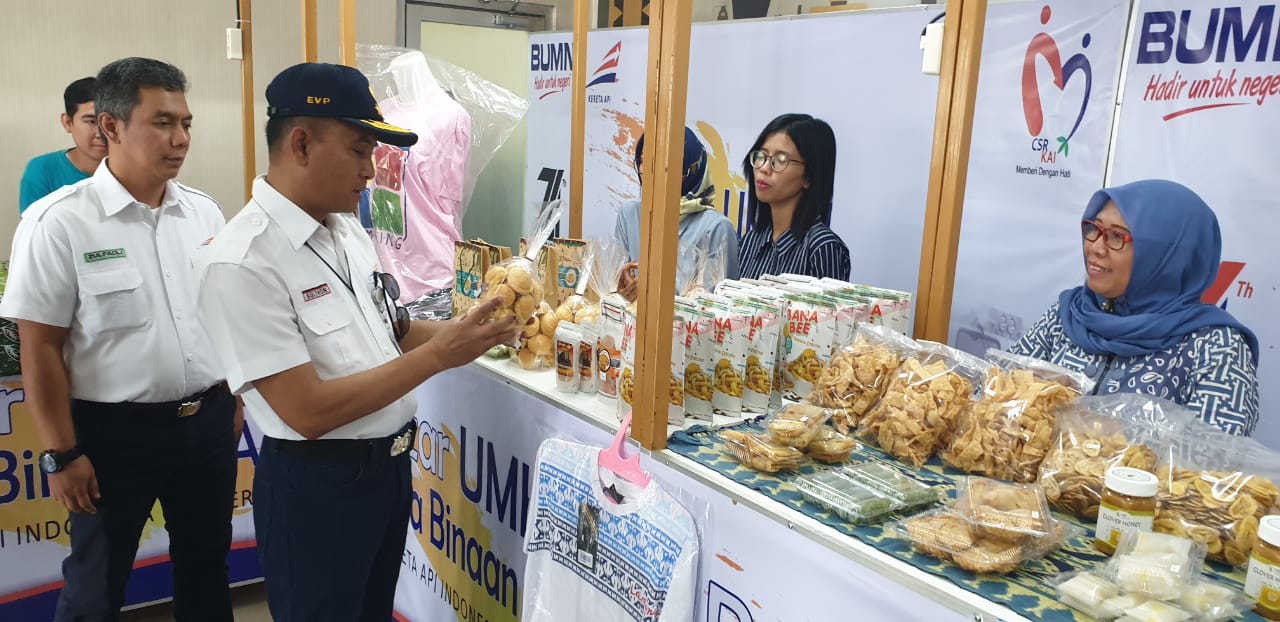 Rangkaian HUT KAI 74, Pameran dan Bazar UMKM di Stasiun Tanjung Karang