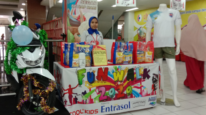 rayakan-anniversary-ke-36-chandra-superstore-gelar-fun-walk-door-proze-5-unit-motor.jpg