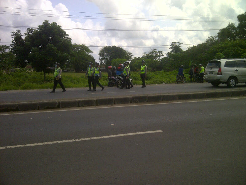 razia-kendaraan_20160107_103353.jpg