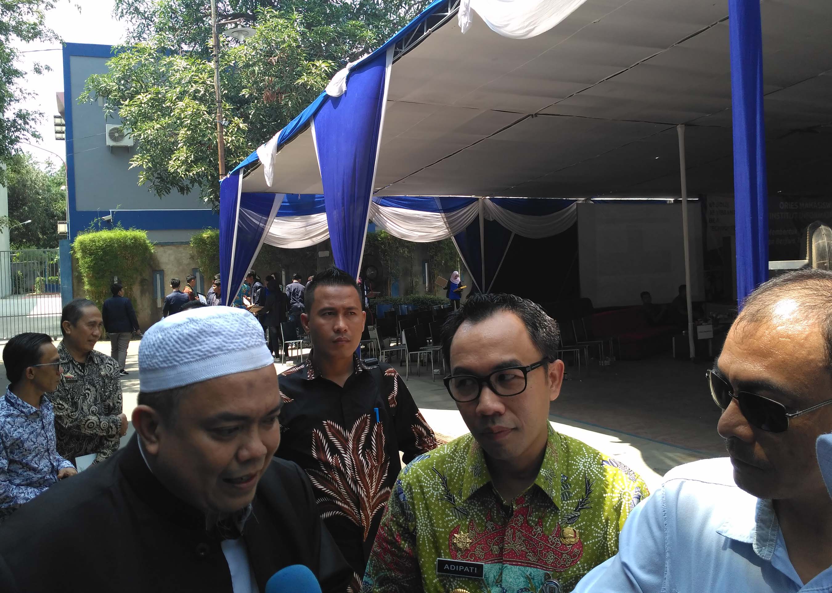 rektor-ibi-darmajaya_20170912_152624.jpg