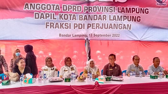 Warga Minta Perbaikan Jalan saat Reses DPRD Fraksi PDIP Dapil Kota Bandar Lampung
