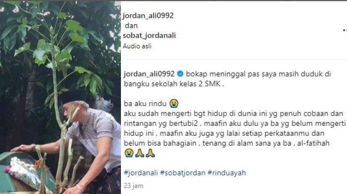 saat-ziarah-ke-makam-sang-ayah.jpg