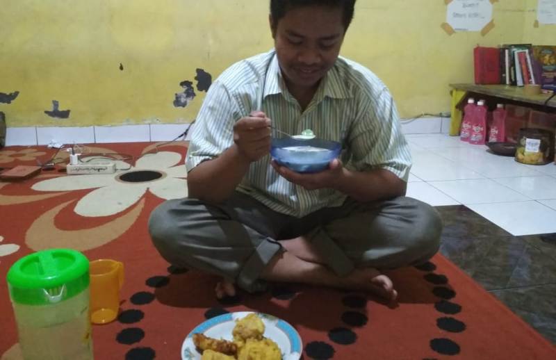 Sahur dan Berbuka Puasa Hemat ala Anak Kos di Bandar Lampung, Andre: Cukup Rp 8 Ribu