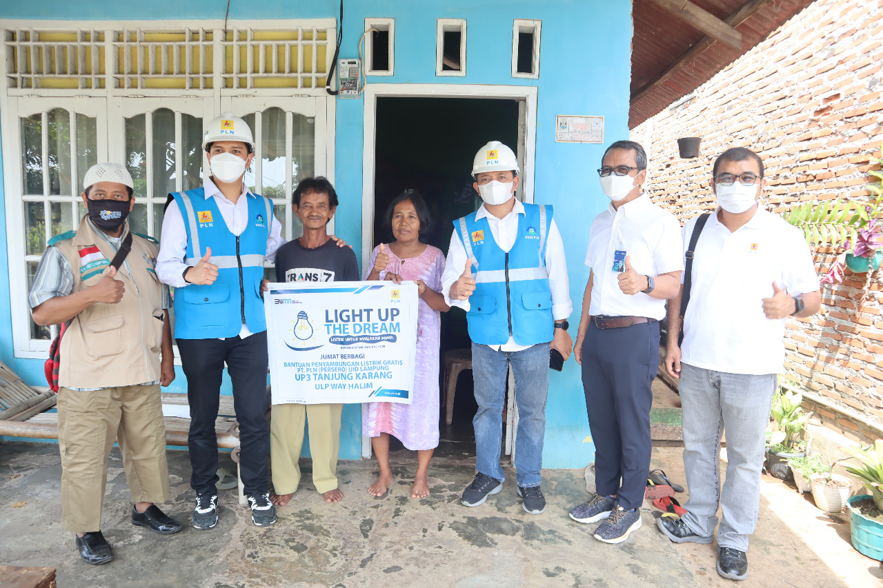 Light Up The Dream, Wujudkan Mimpi Warga Kurang Mampu Miliki Listrik Gratis