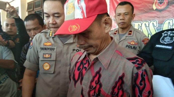 sebar-pesan-teror-bom-ke-grup-whatsapp-guru-pns-di-garut-terancam-penjara-20-tahun.jpg