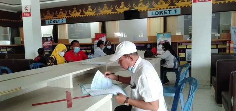 sehari-jelang-penutupan-program-pemutihan-jumlah-wp-di-samsat-menggala-lampung-meningkat.jpg