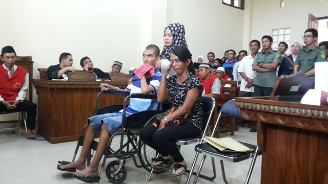 ABG Lumpuh Korban Fitnah dan Pengeroyokan Minta Keadilan pada Hakim