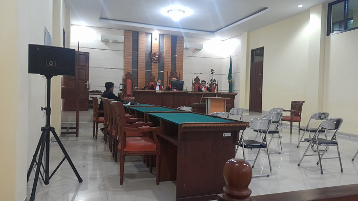 Sidang Eks Kadiskes Lampung Utara Ditunda Lagi, Maya Metissa Sakit Dibawa ke RSUD Ryacudu