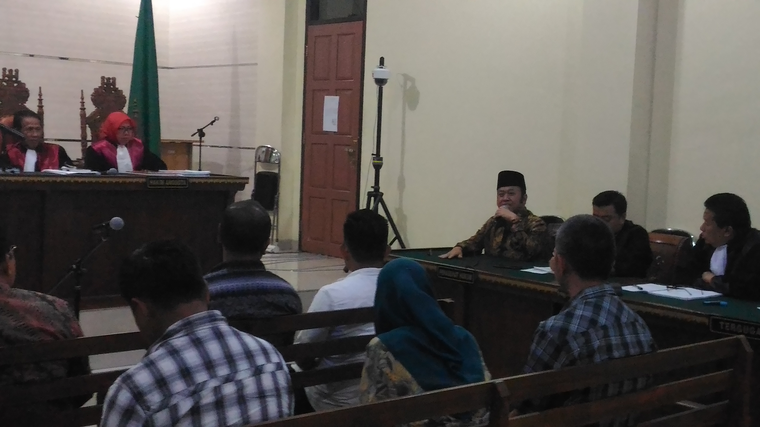 sidang-lanjutan-bupati-lampung-selatan-non-aktif-zainudin-hasan-di-pengadilan-tipikor.jpg