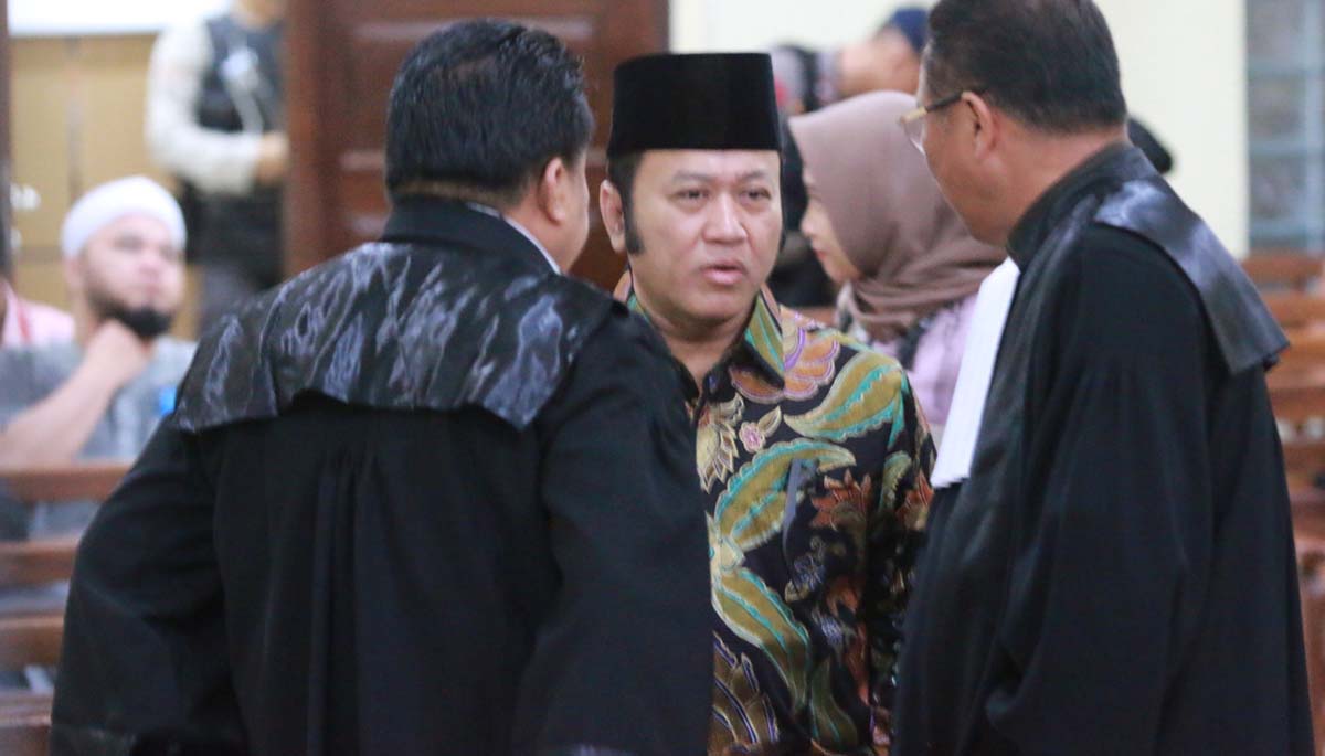 sidang-perdana-zainudin-hasan-2.jpg