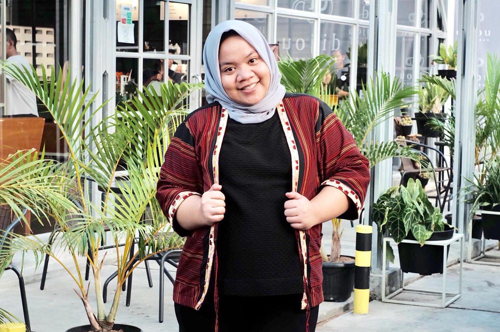siti-esa-rizkiyanti_20181006_140019.jpg