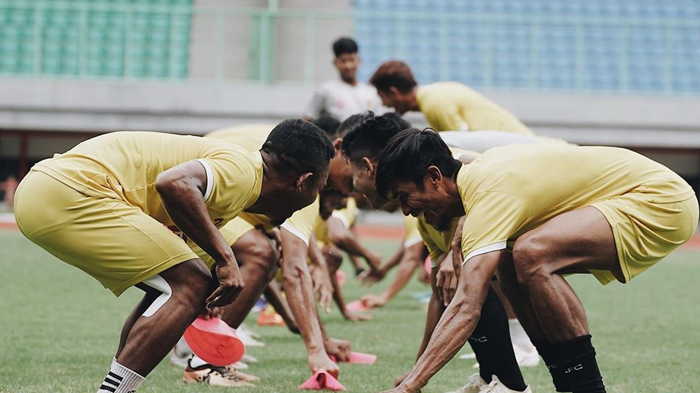 Skuat Badak Lampung 'Datangi' Markas Bhayangkara FC di Bekasi, Ada Apa?