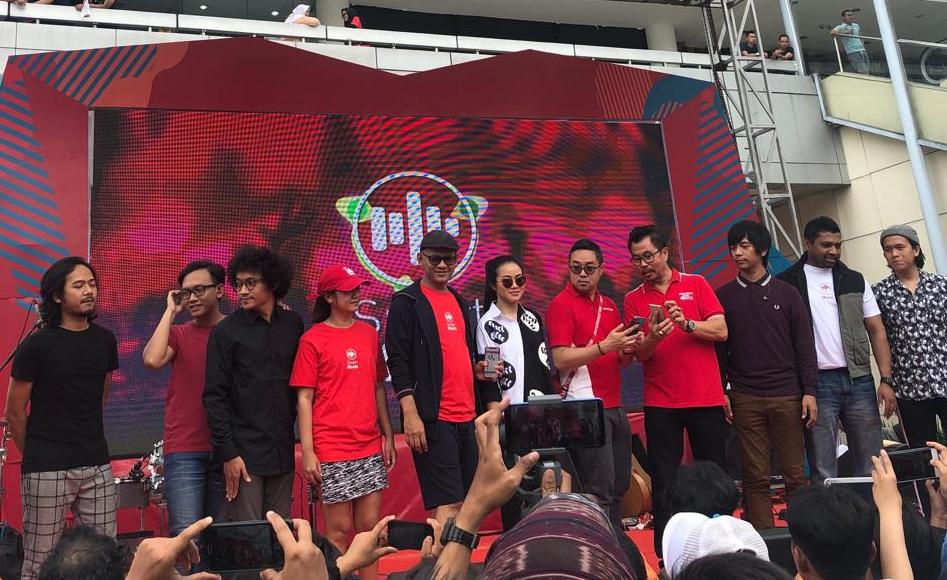 Smartfren dan Melon Kolaborasi Hadirkan Aplikasi Streaming Musik