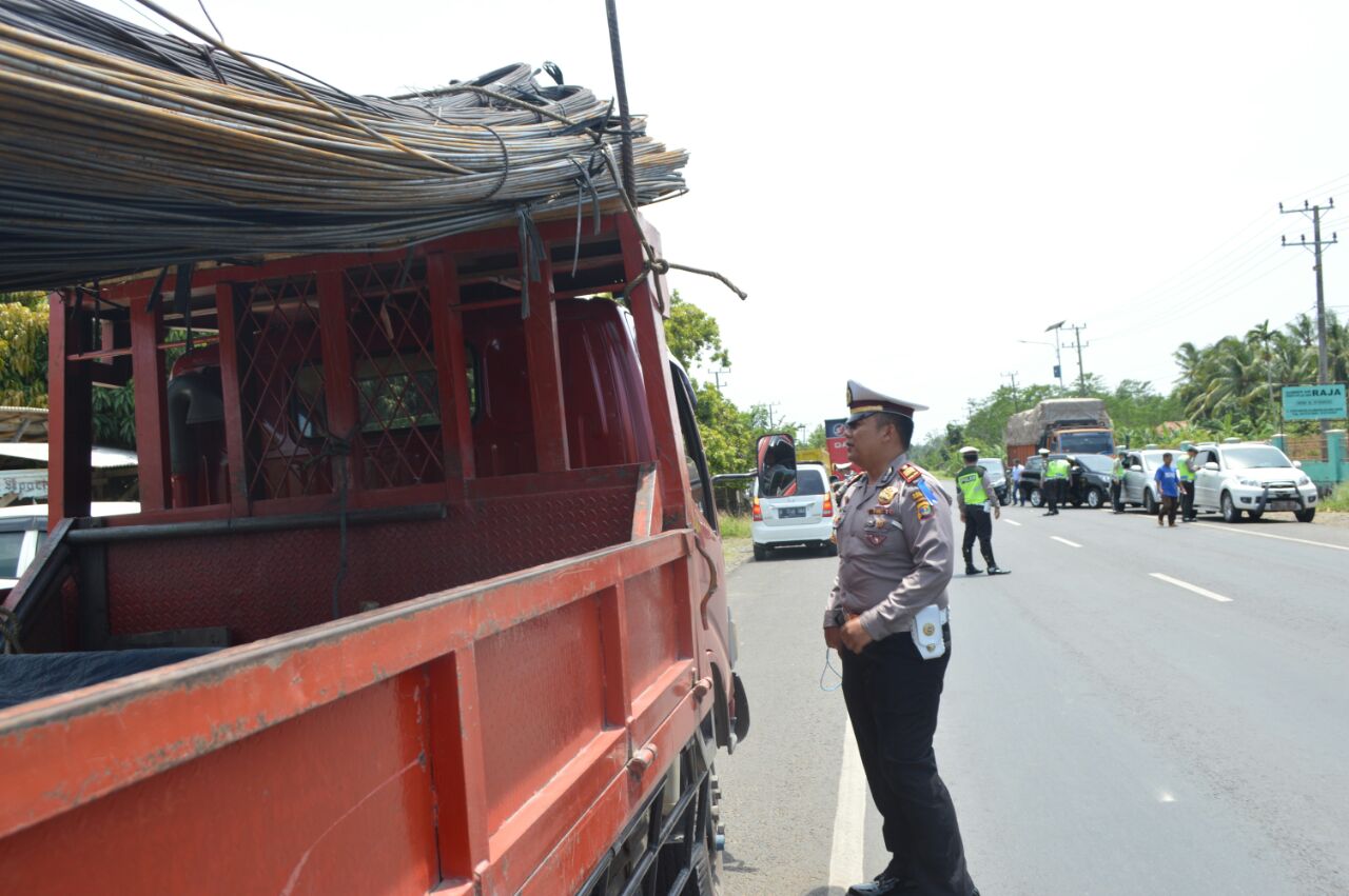 Begini Cara Sopir Truk Lintas Pulau Kelabui Polisi yang Razia Operasi Zebra 2017
