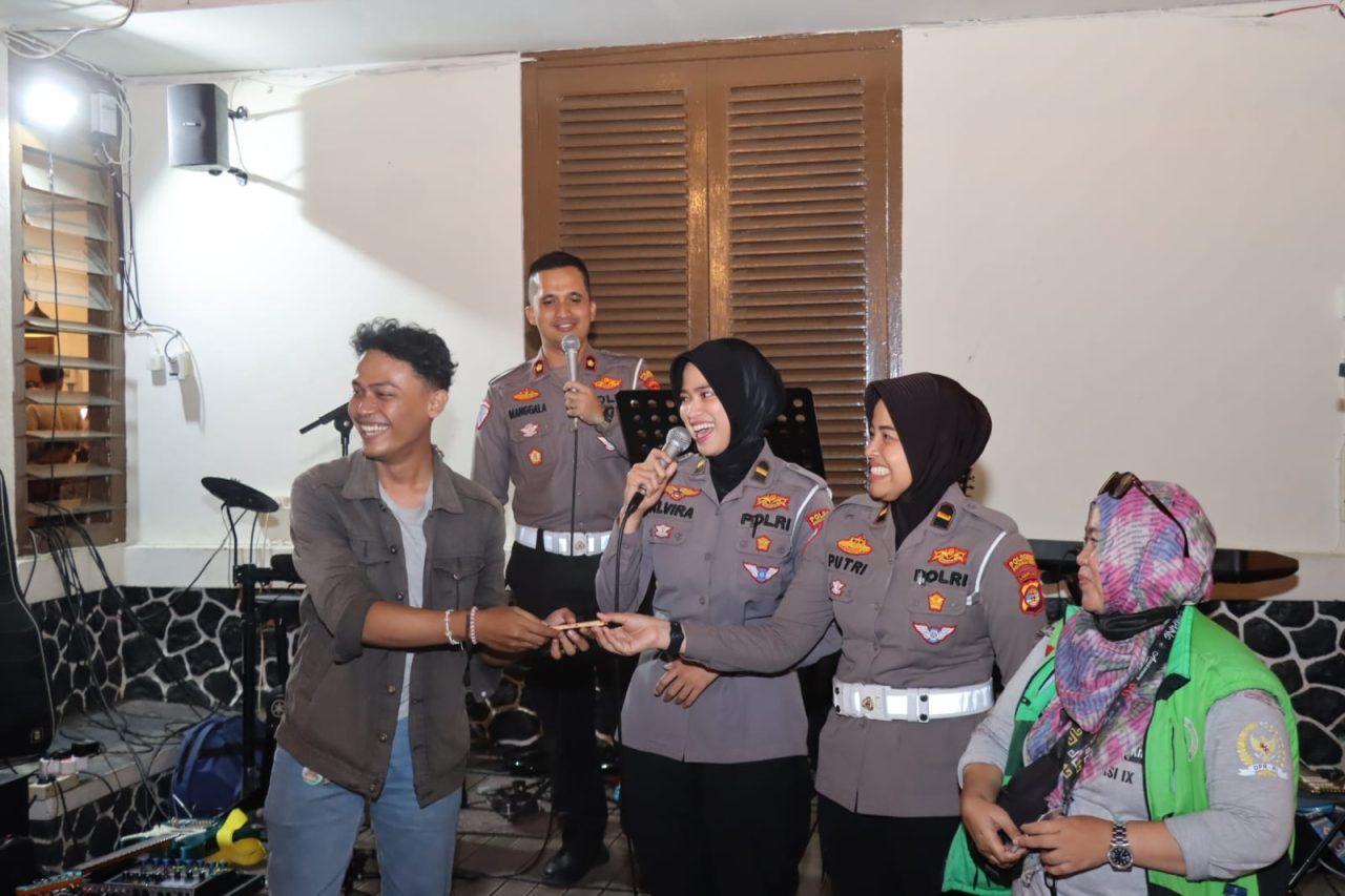 Polisi di Bandar Lampung Ajak Masyarakat Jaga Kamtibmas di Momen Nobar Piala Dunia - Tribunlampung.co.id