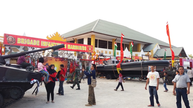stan-marinir-lampung-fair-2018_20181013_214351.jpg