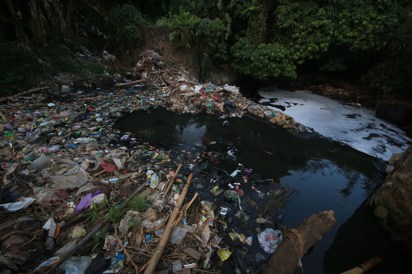 (FOTO) Pencemaran Sungai Way Balau