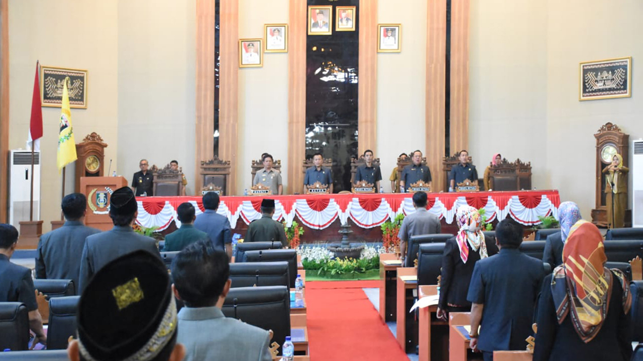 syahrudin-putera-hadiri-rapat-paripurna-tki-dprd-kabupaten-lampung-timur.jpg