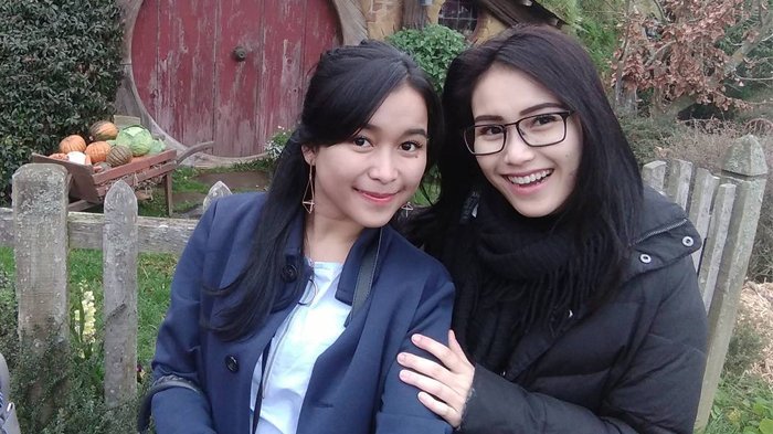 Penampilan Ayu Ting Ting Dibilang Kucel Saat Pose Bareng Sang Adik