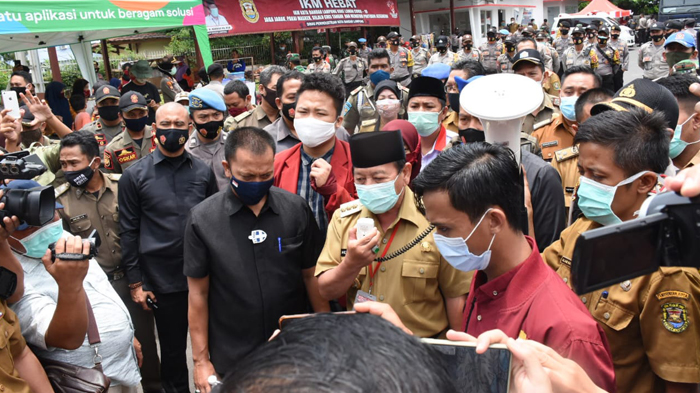 Tak Ikut Tolak Omnibus Law, Wali Kota Bandar Lampung Herman HN Tanda Tangani Kesepakatan