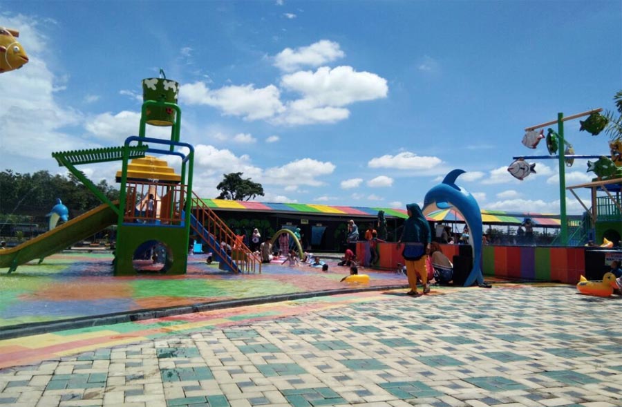 taman-metro-indonesia-indah_20180815_100307.jpg