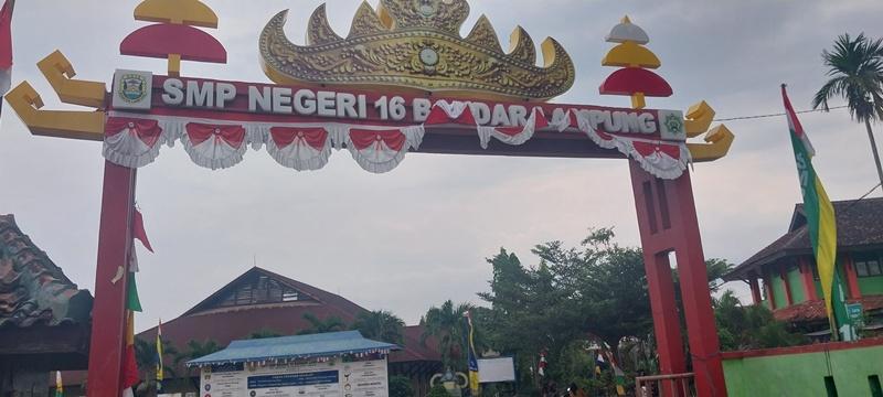 tampak-depan-SMP-Negri-16-Bandar-Lampung.jpg